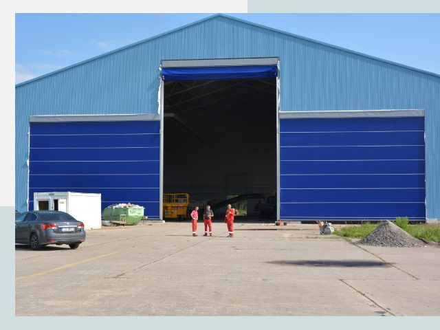 Ангарные ворота в Елабуга от СтальСтрой-Лбг по цене 608 руб.